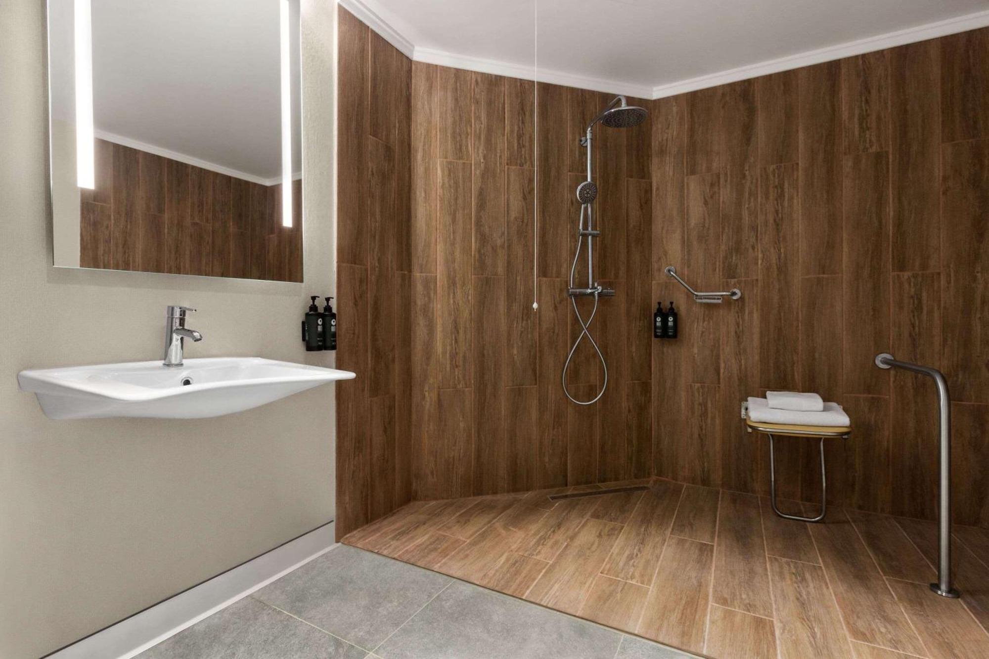 Ramada Encore By Wyndham Istanbul Arnavutkoy Εξωτερικό φωτογραφία