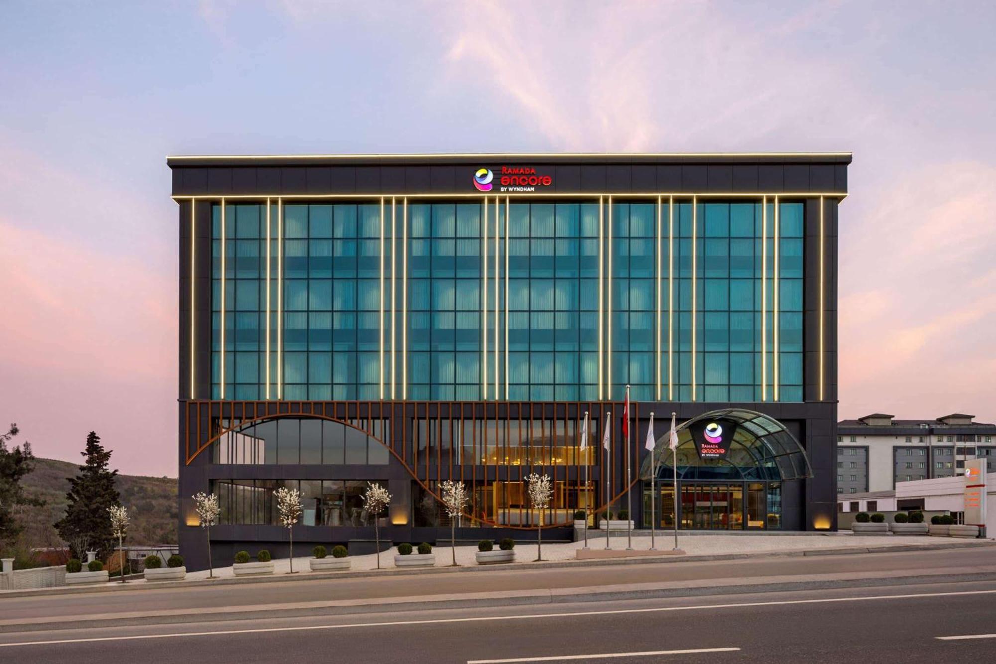 Ramada Encore By Wyndham Istanbul Arnavutkoy Εξωτερικό φωτογραφία